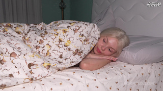 Пока моя шлюха съебалась блядовать ночью, я ебу ее подругу, мгновенная карма нахуй